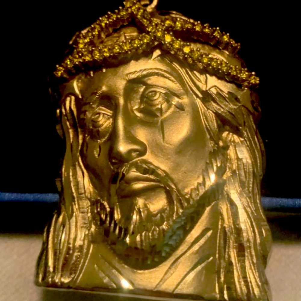 Beautiful piece pendant